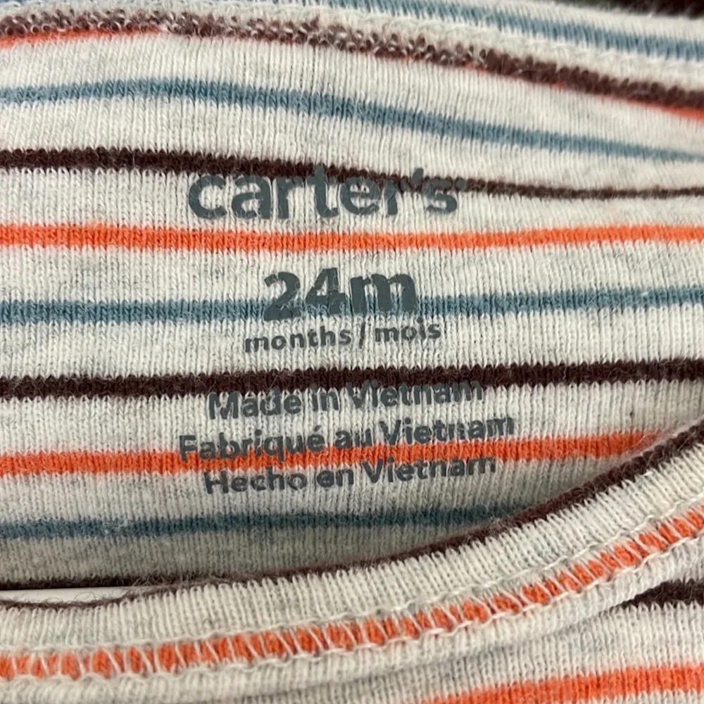 Carter’s striped bear long sleeve onsie 24 months - Picture 4 of 6